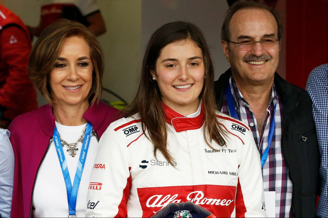 A sus 24 años, la piloto colombiana hace parte de la escudería Alfa Romeo Sauber, de la que condujo un vehículo.