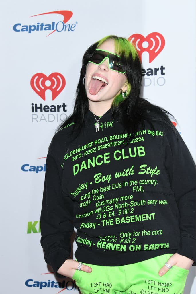 “Pellizcame”, tituló Billie tras la imagen publicada en el día de San Patricio y acumuló un millón de likes en minutos.
<br>