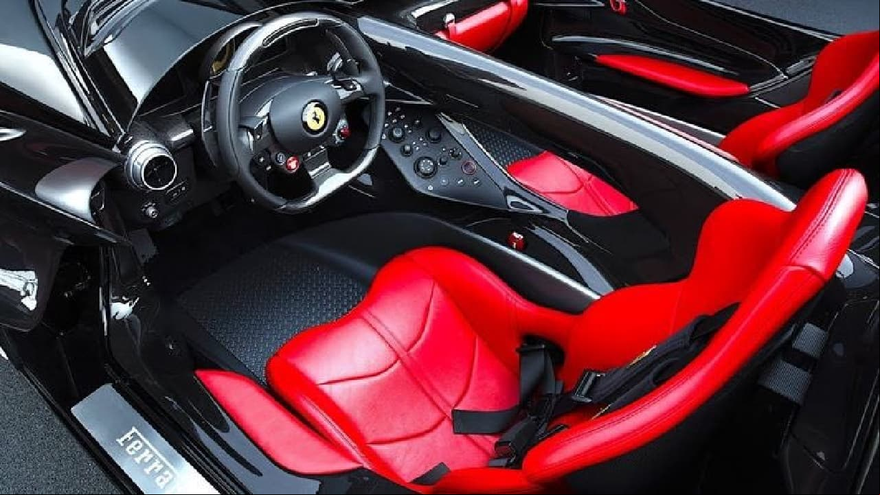 El auto de la reconocida marca italiana está valuado en 2 millones de dólares.