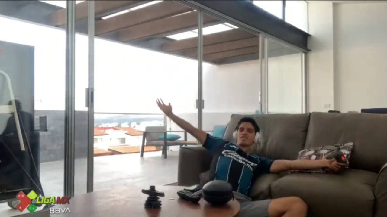 Eduardo Aguirre y Santos doblegaron 2-3 a Jaime Gómez y Querétaro en la eLiga MX.