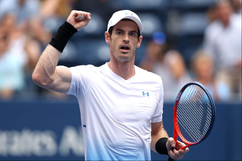 El escocés Andy Murray se encontró con el australiano James Duckworth en la primera ronda. No fue fácil, pero en cuatro sets se deshizo de él, al son de 6-7, 6-3, 7-5 y 6-3.