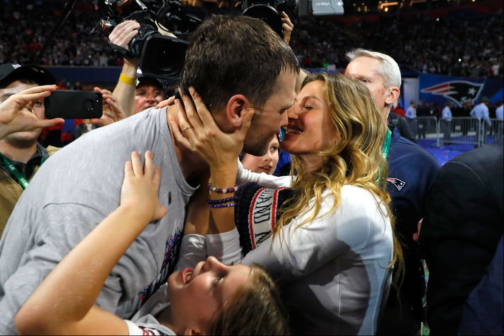 Tras años más tarde, el 5 de diciembre de 2012 nació la primer hija de Tom Brady, Vivian Lake Bardy. Así se conoció la pareja más famosa del mundo.