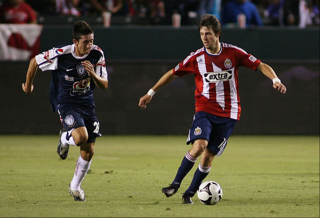 La transferencia de Héctor Herrera del Pachuca al Porto se dio por 13 millones de dólares.
