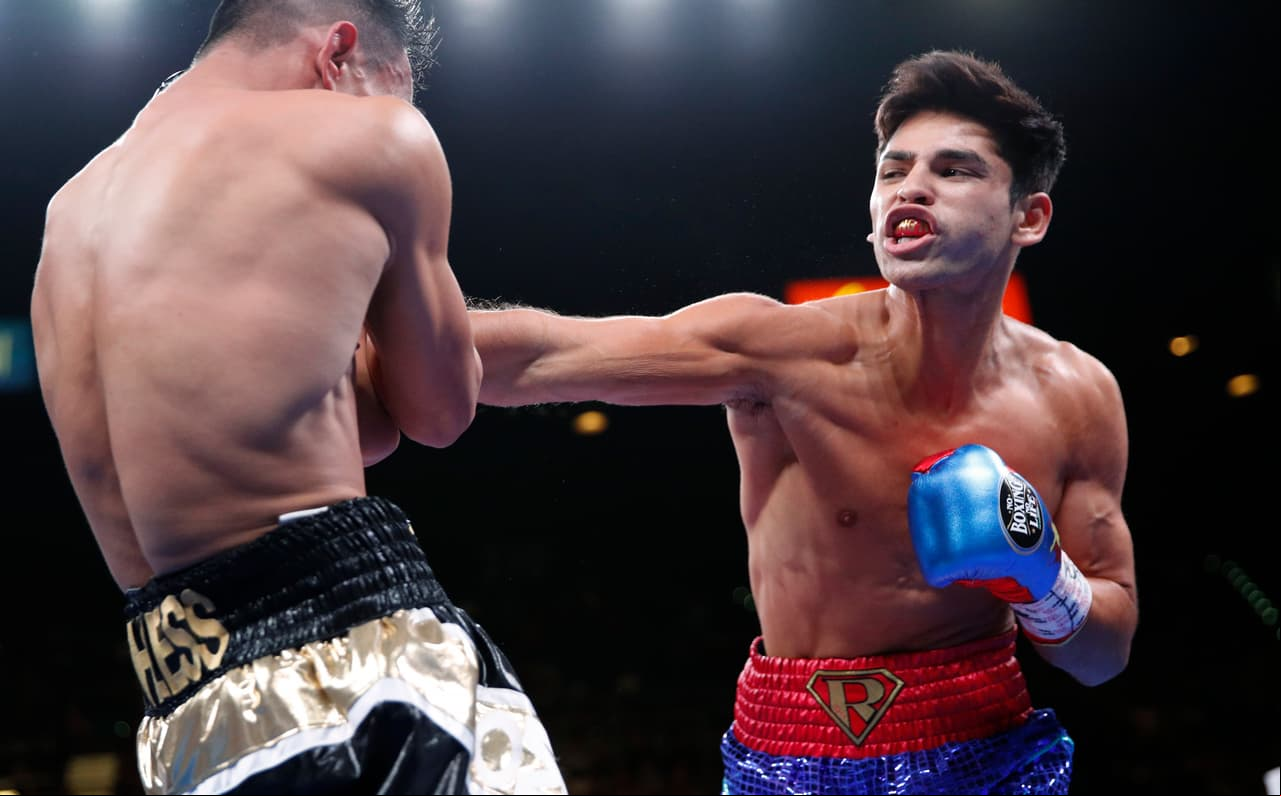 Ryan García enfurece con tuit por mensaje de De la Hoya y lo borra