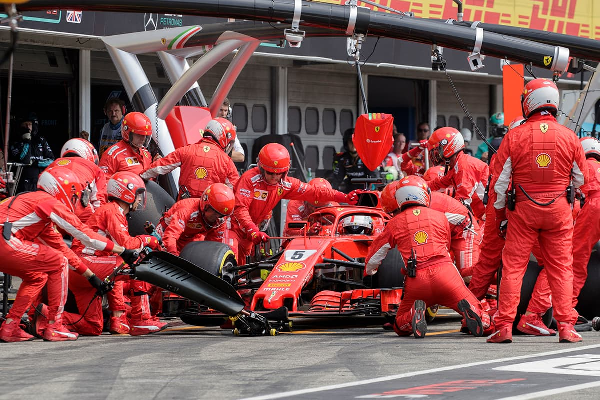 Vettel lideró 52 vueltas de la competencia, y debió cambiar su estrategia debido a las condiciones cambiantes del clima.