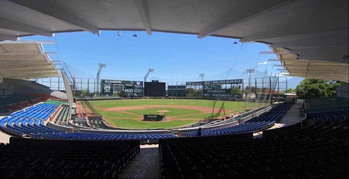 Así se ve desde el interior el remodelado estadio 'Francisco I. Madero', sede de los Saraperos de Saltillo, tres veces campeones de la Liga Mexicana de Beisbol.