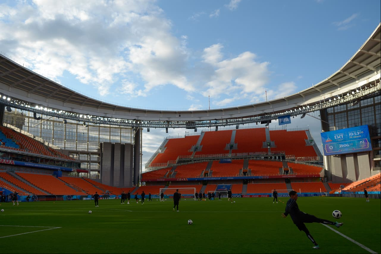 Uruguay's players take part in a training session at Ekaterinburg Stadium in Ekaterinburg on June 14, 2018, a day ahead the team's Russia 2018 World Cup Group A opening football match against Egypt. (Photo by JORGE GUERRERO / AFP) (Photo credit should read JORGE GUERRERO/AFP/Getty Images)