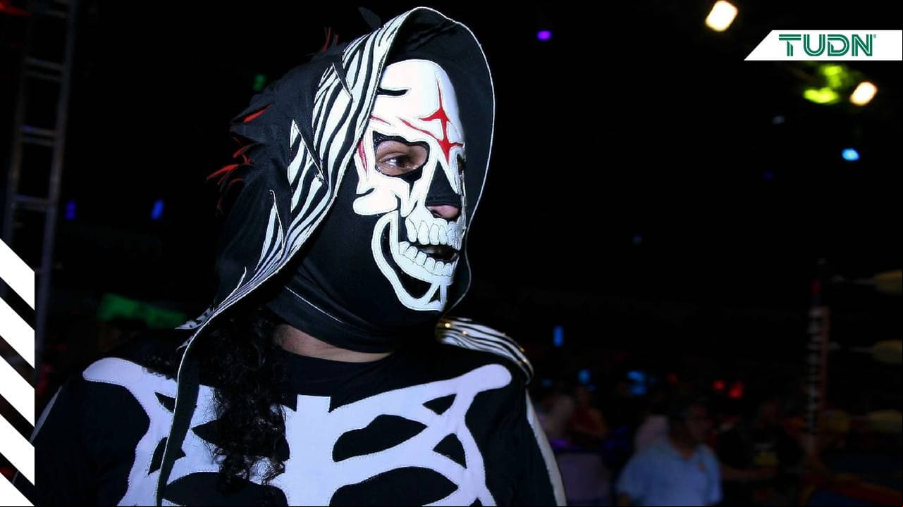 La Parka mejora, ya mueve piernas y manos 
