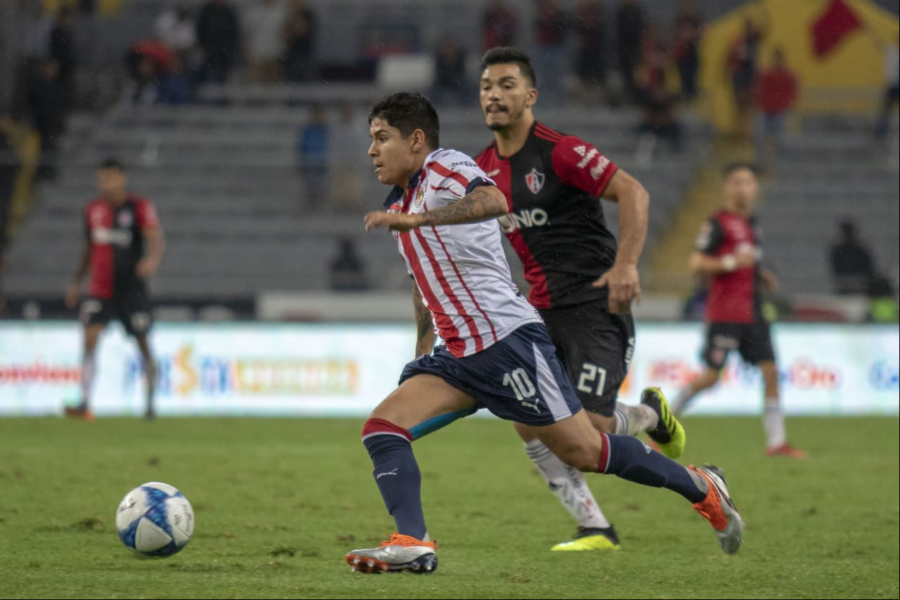 Cuatro equipos, los dos primeros de cada grupo, avanzarán a las semifinales que se jugarán el 15 y 16 de julio.