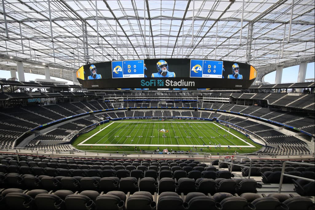 LA Chargers y LA Rams | El estadio SoFi recién terminado no tendrá aficionados presentes para los juegos de los Chargers y los Rams hasta que las condiciones de salud pública mejoren.