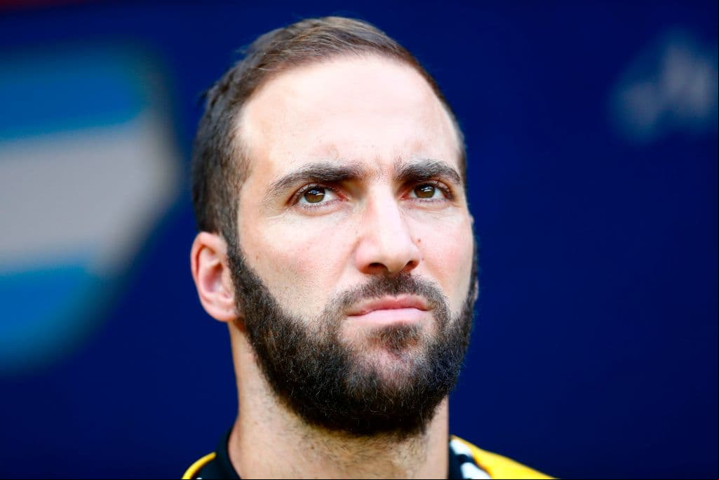 El atacante de la selección de Argentina y de la Juventus Gonzalo Higuiaín estaría por recibir, de acuerdo con la prensa deportiva italiana, una jugosa oferta por parte del Milan.