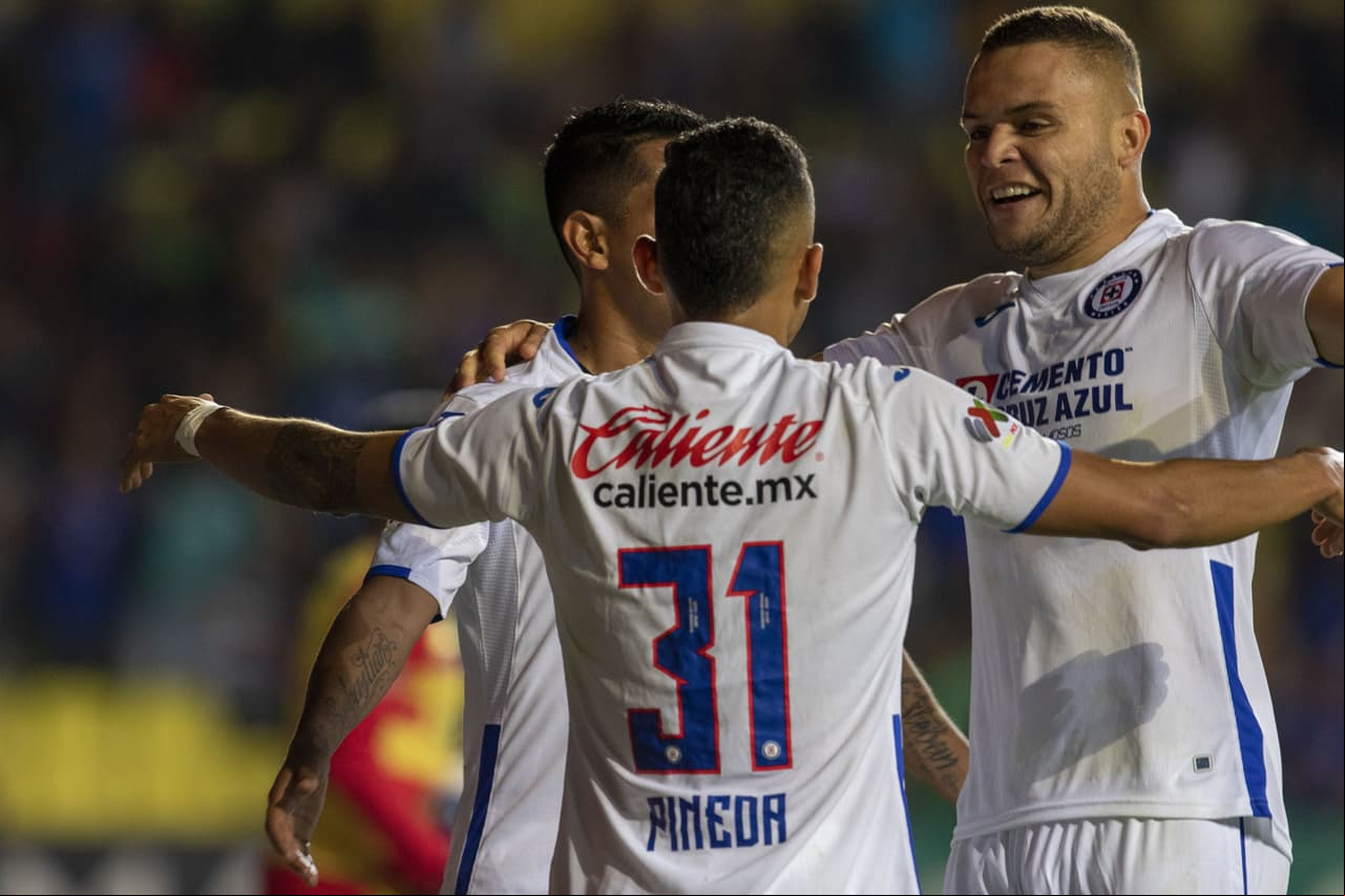 Luego de una gran atajada de Malagón, Elías Hernández se encuentra el balón en el área y lo empuja para poner el 2-0.