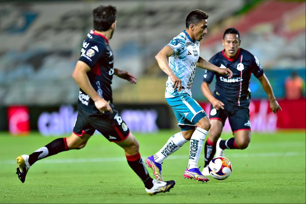 Con doblete de Victor Dávila y gol de Jean Meneses, León se impone 3-1 al Atlético San Luis y suman tres unidades.