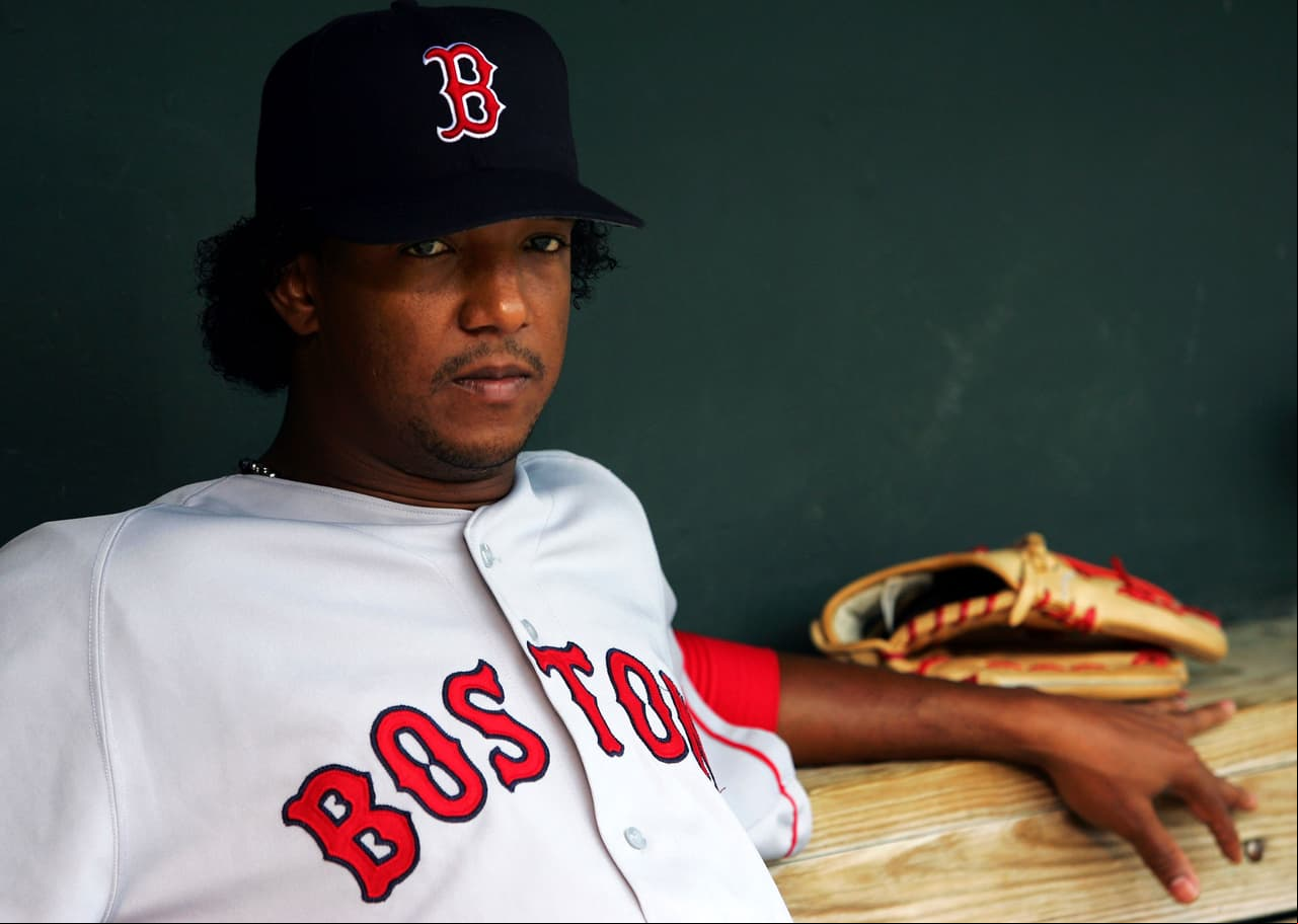 <b>3) Pedro Martínez</b>. Ganador dos veces del Cy Young con los Red Sox, miembro del equipo campeón de 2004, uno de los más especiales en la historia del club. Tuvo rol crucial en el título de 2004.