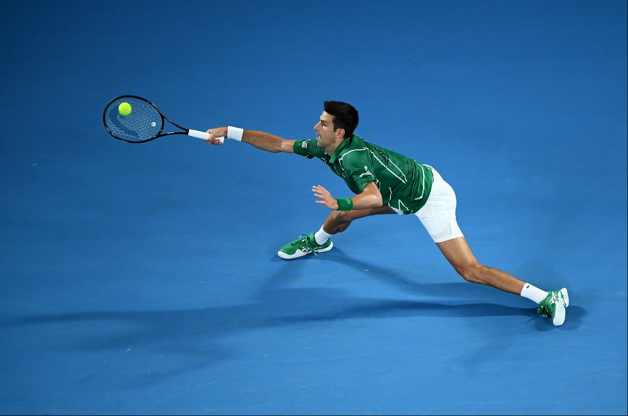 Novak Djokovic derrotó a Jan-Lennard Struff en cuatro sets. Aquí una muestra de la calidad por parte del serbio.