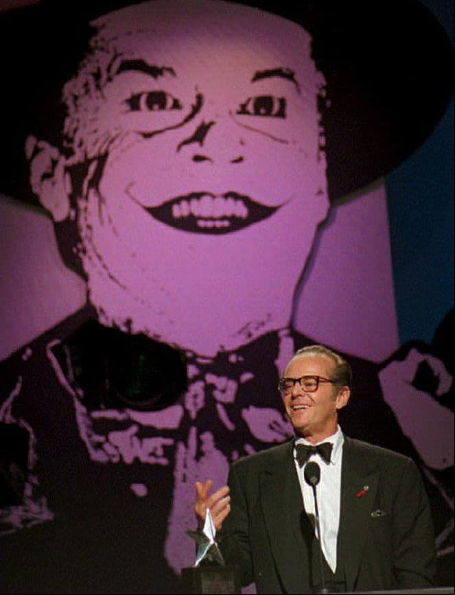 Esta fue una de las mejores actuaciones de Nicholson, respaldado por una estética espeluznante de Tim Burton que ayudó a convertirse en una leyenda del cine.