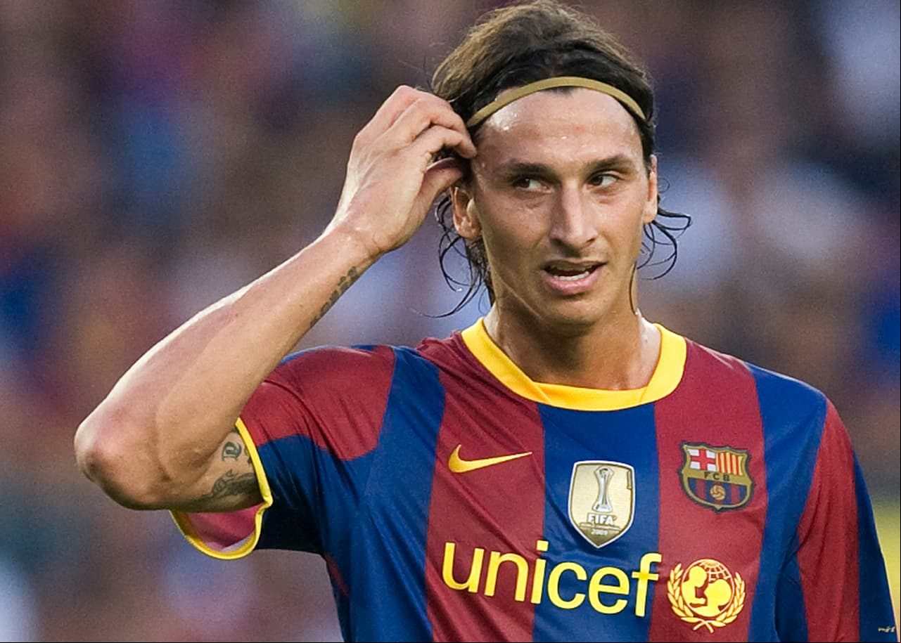 El sueco Zlatan Ibrahimovi llegó con muchas expectativas al Barcelona pero su paso por el equipo catalán fue uno de los peores en su carrera, en medio de polémicas con su técnico.